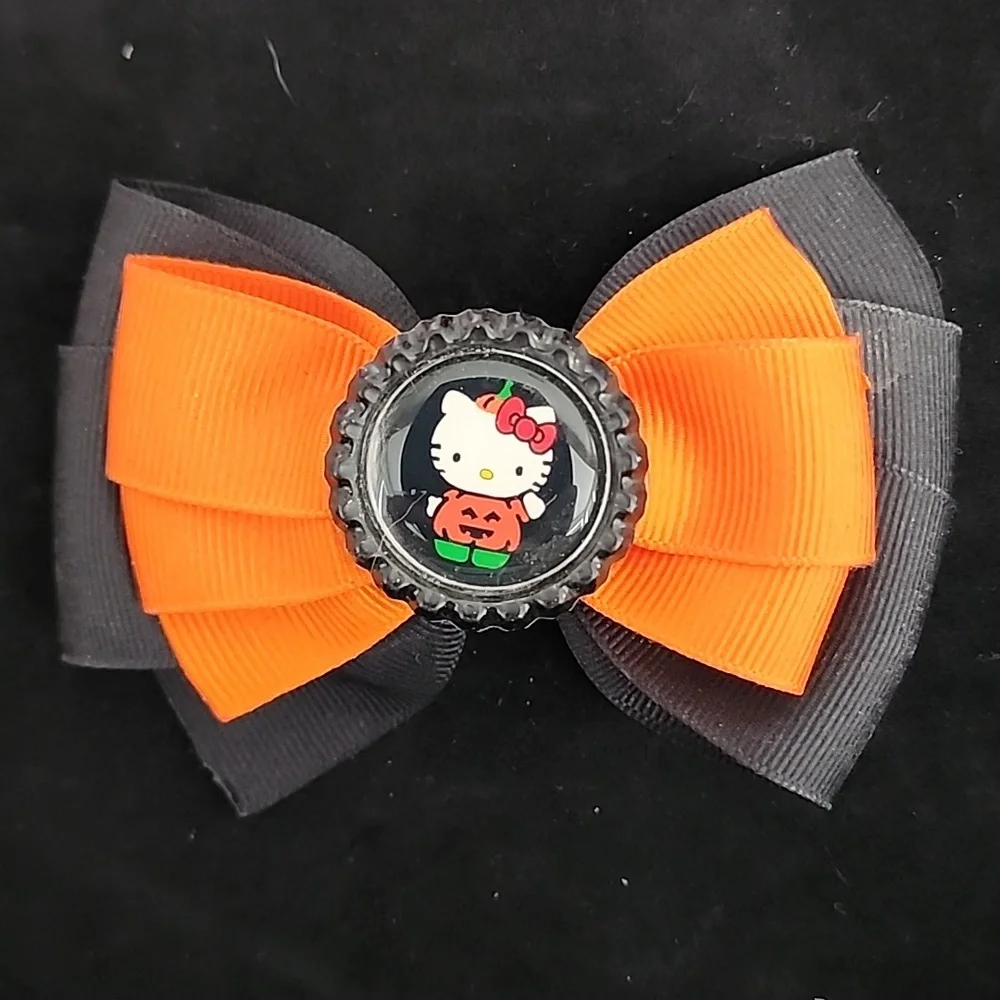 NWOT Hello Kitty Halloween Hair bow